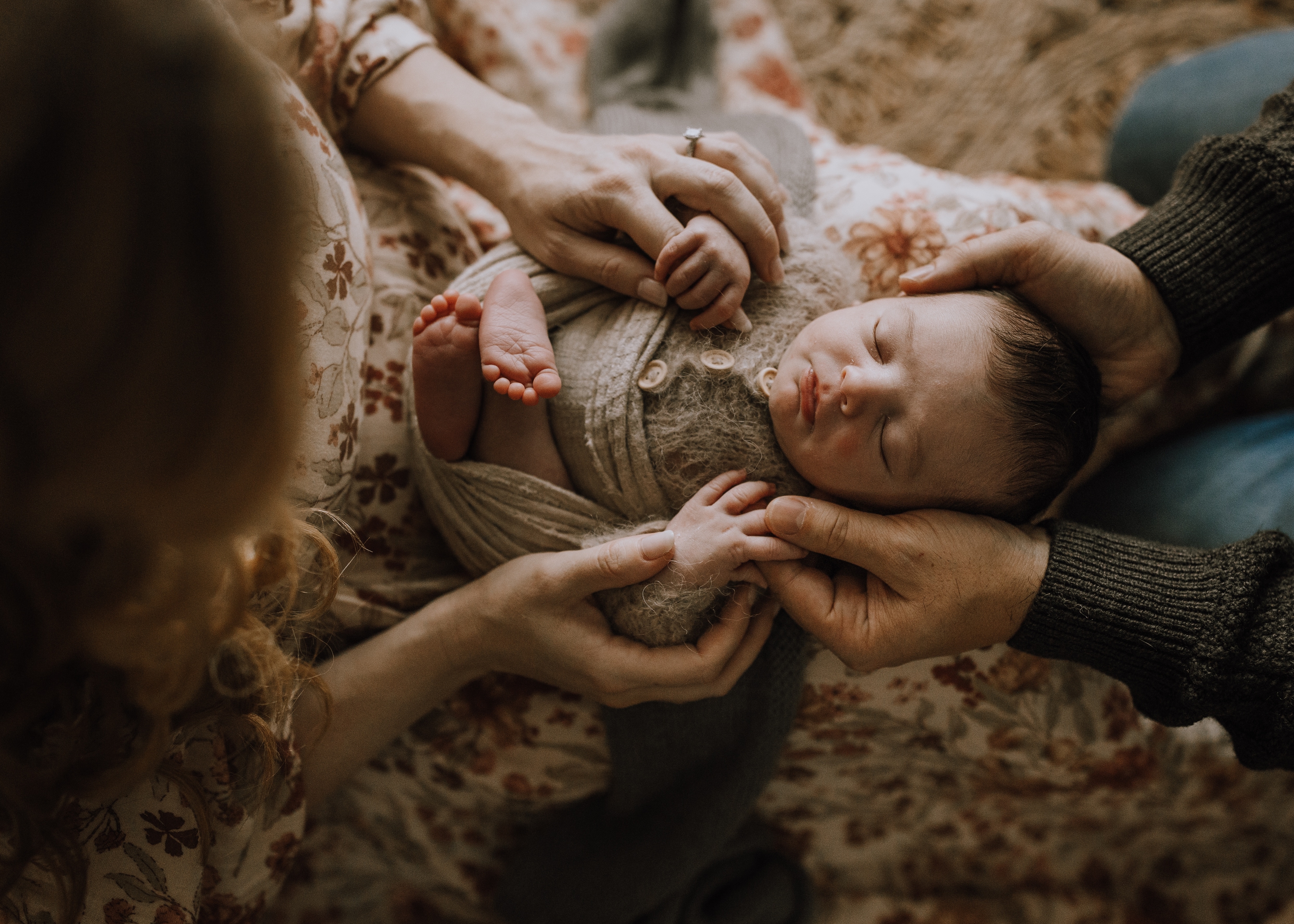 Newborn Photography Session: Capturing Life’s First Moments