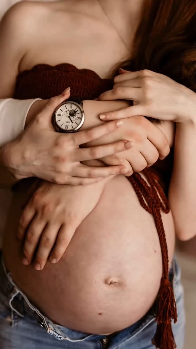 Cherishing Motherhood: The Intimacy of Maternity Photography