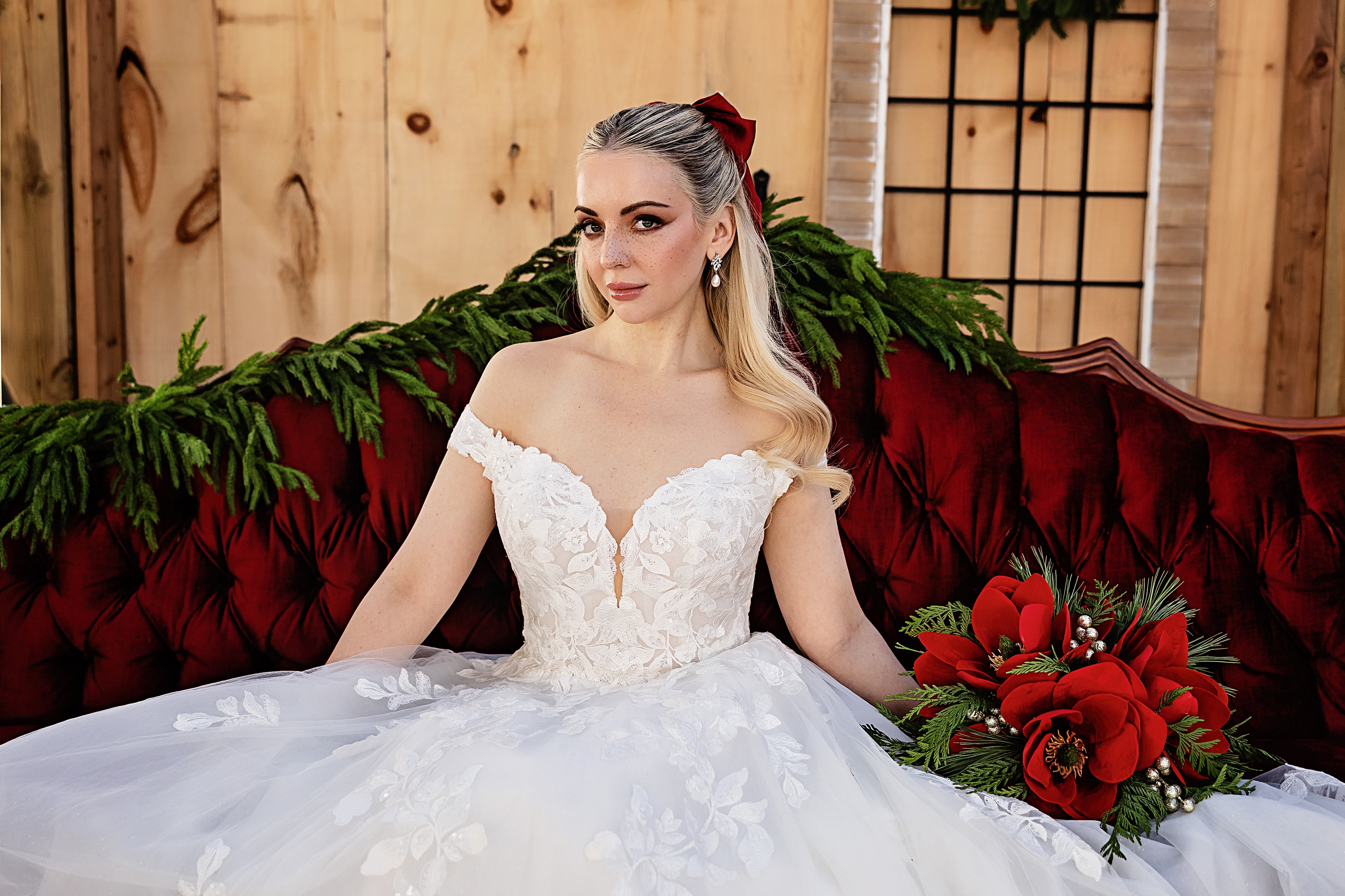 A Timeless Christmas Bride at Nova’s Gardens in Smithville Ontario