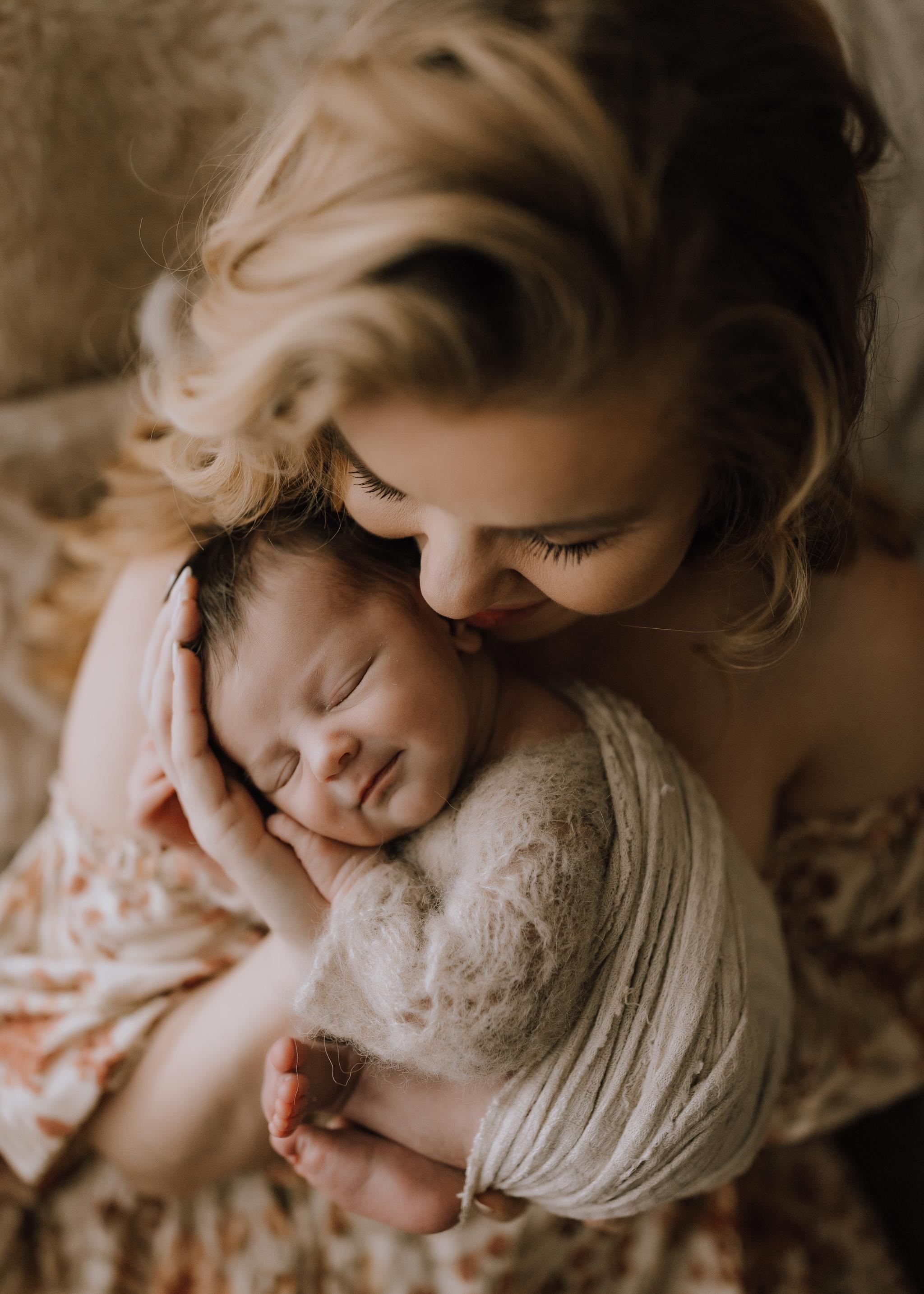 Newborn Photography Session: Capturing Life’s First Moments